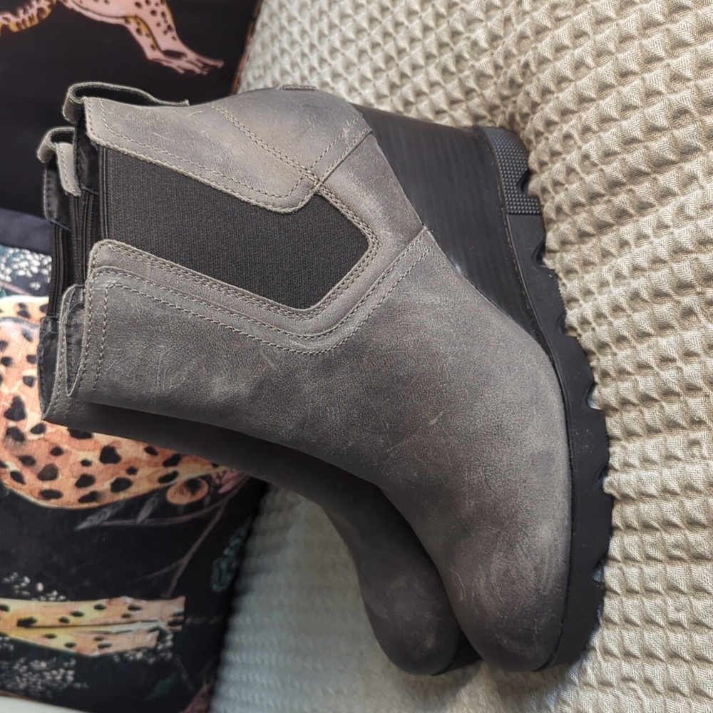 SOREL Joan Uptown Leather Chelsea Boots